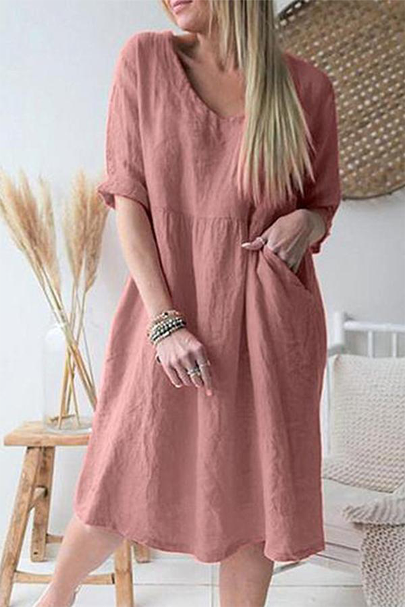 Well Tailored Dress with a Graceful Silhouette