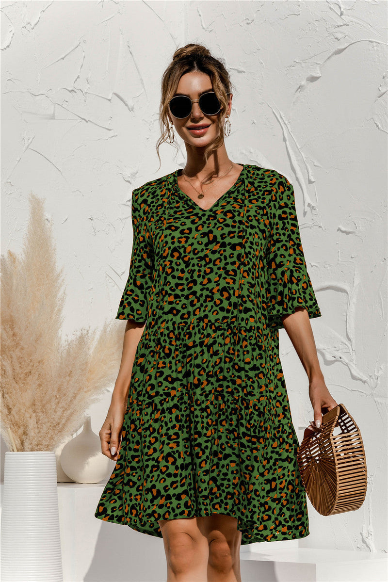 Classic Vintage Dress with a Flattering Fit