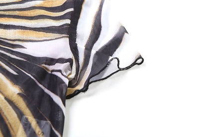 Effortlessly Elegant Garment with a Timeless Design