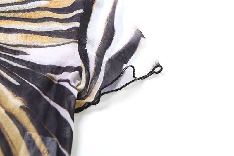 Effortlessly Elegant Garment with a Timeless Design