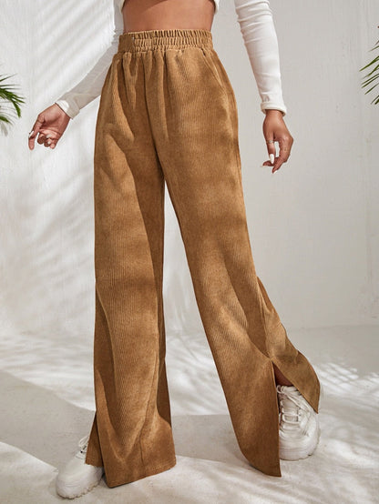 Classic Vintage Pants with a Flattering Fit