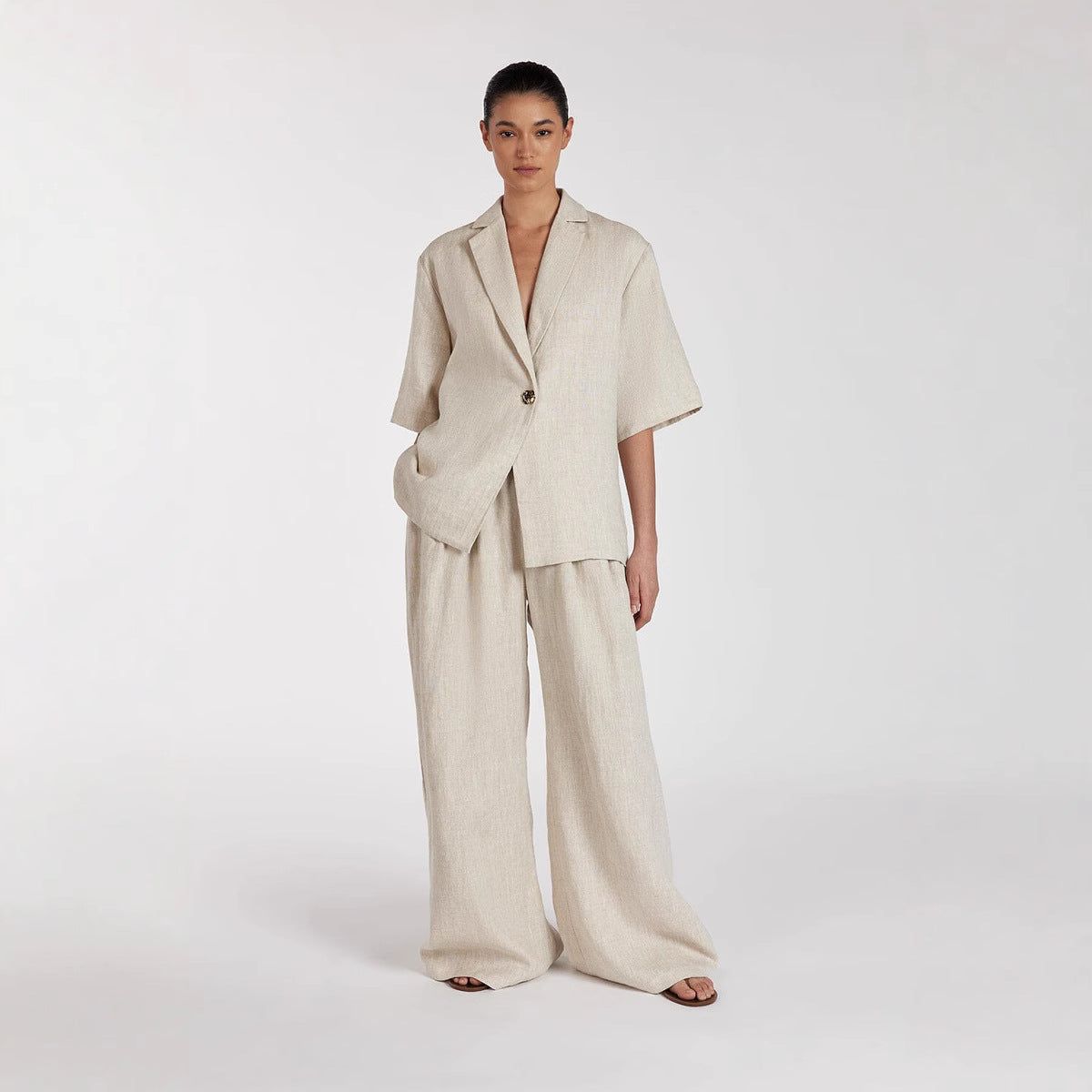 Effortlessly Elegant Cardigan with a Timeless Design