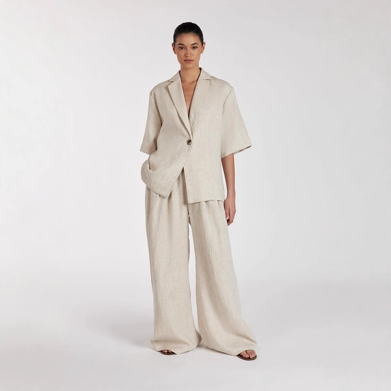 Effortlessly Elegant Cardigan with a Timeless Design