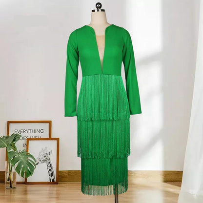 Well Tailored Dress with a Graceful Silhouette