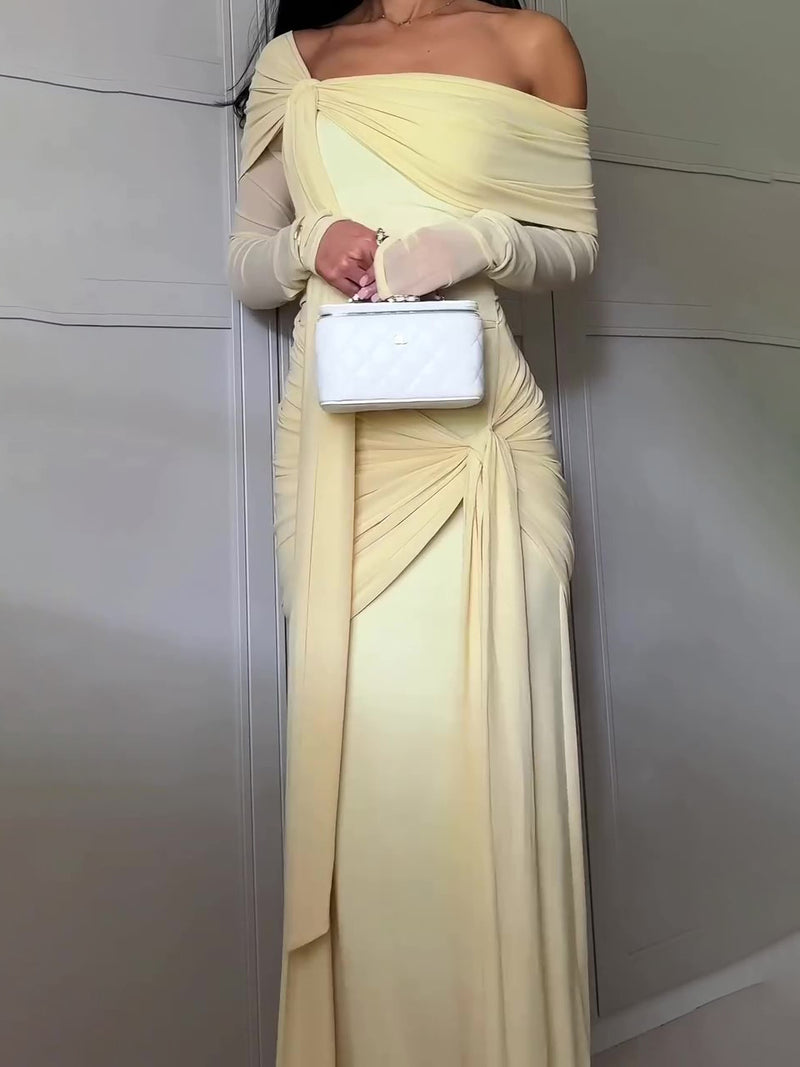 Effortlessly Elegant Dress with a Timeless Design