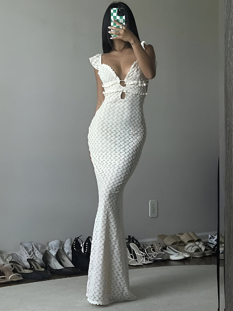 Gracefully Styled Dress for Any Occasion