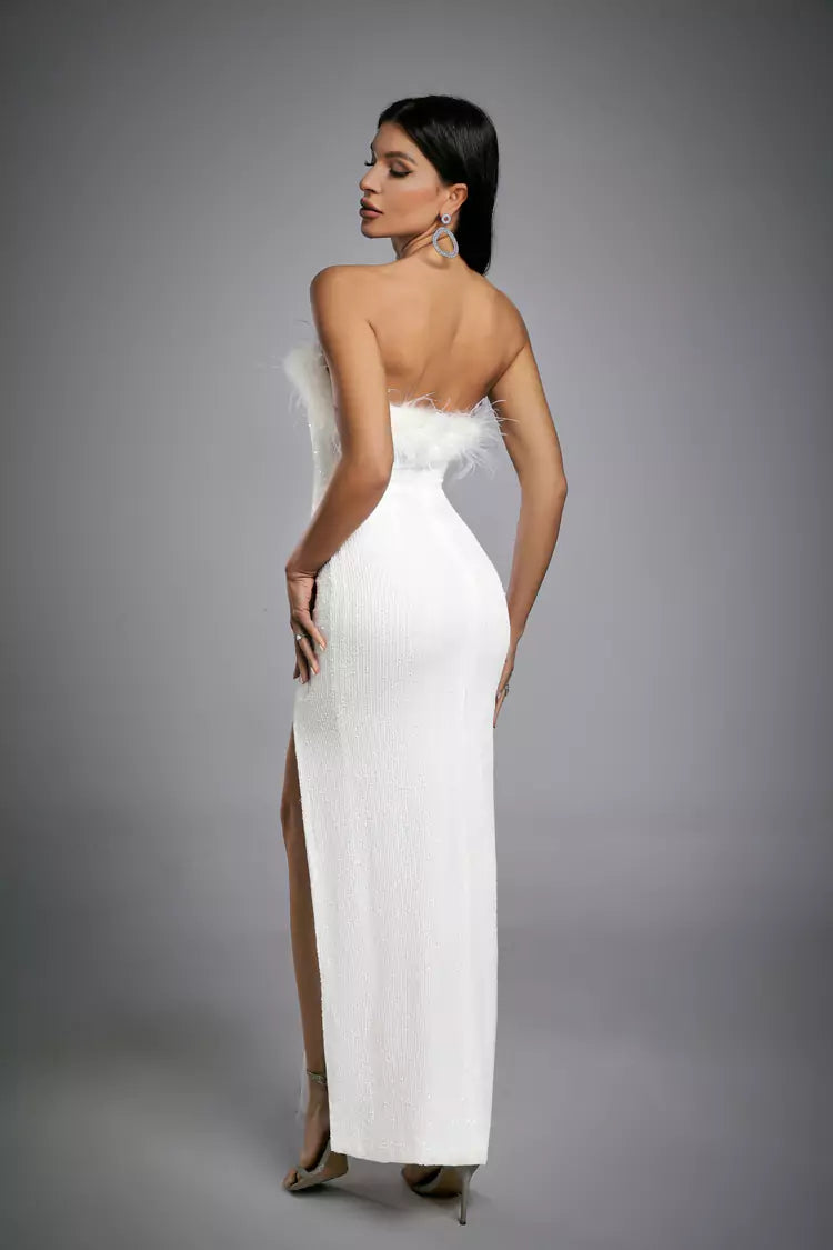 Beautifully Crafted Dress in a Classic Style