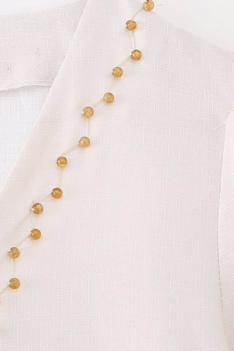 Beautifully Finished Dress in a Timeless Design