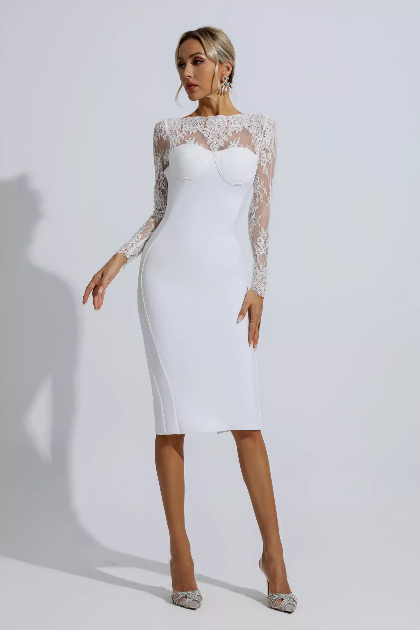 Beautifully Crafted Dress in a Classic Style