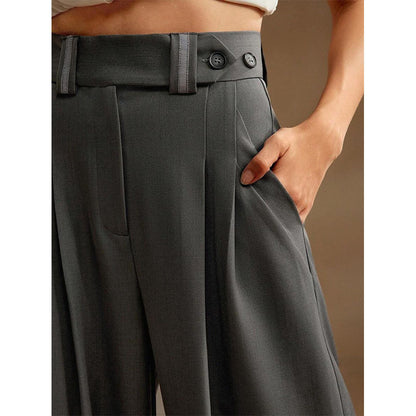 Elegantly Styled Pants for Everyday Wear
