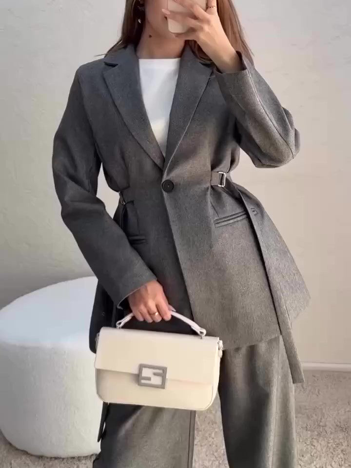 Beautifully Crafted Pants in a Classic Style