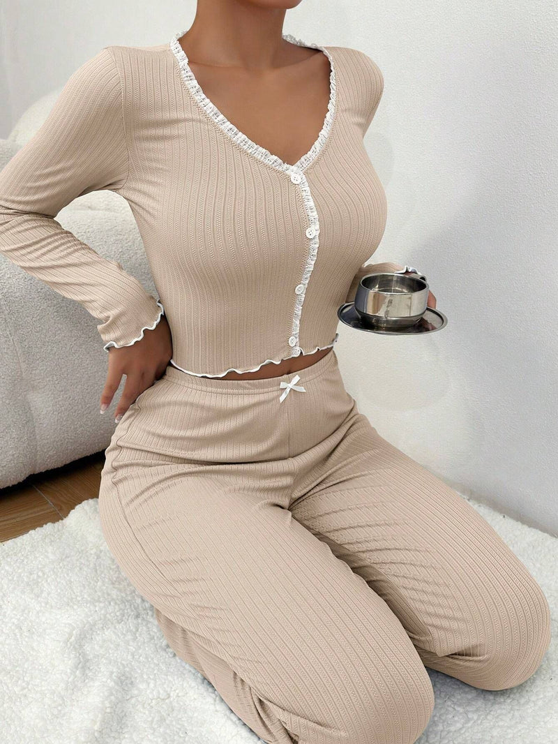Well Tailored Pants with a Graceful Silhouette