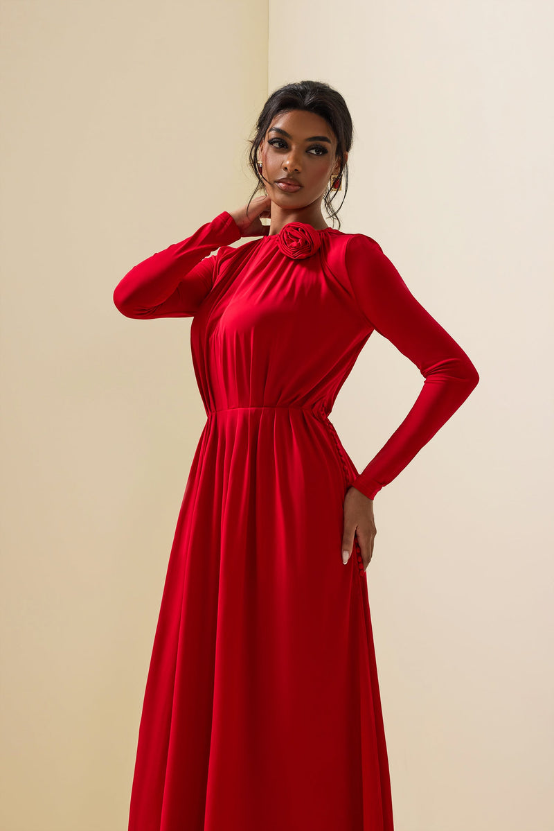 Beautifully Crafted Dress in a Classic Style
