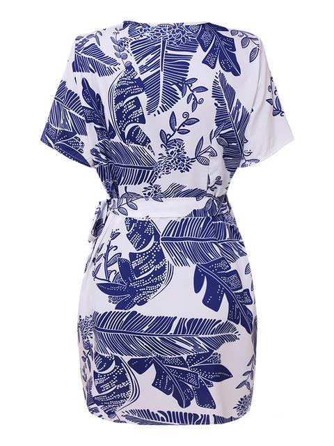 Gracefully Styled Garment for Any Occasion