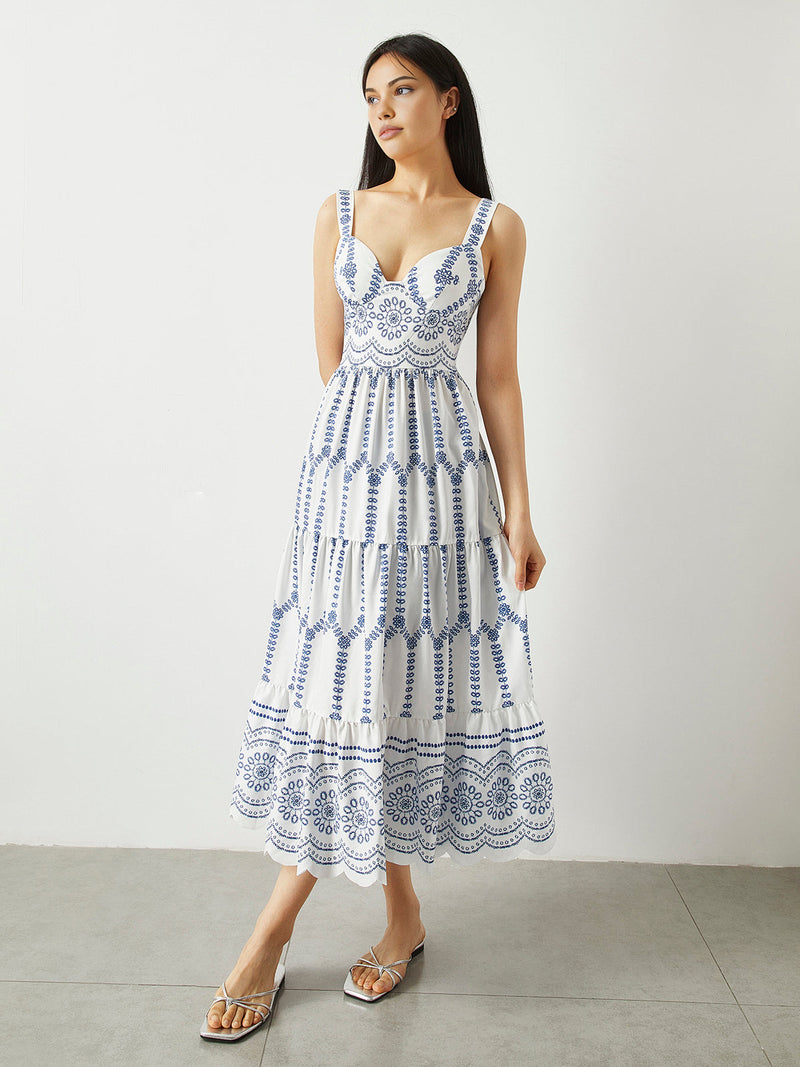 Sophisticated Dress with a Clean Classic Look
