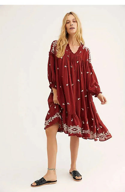 Classic Vintage Dress with a Flattering Fit