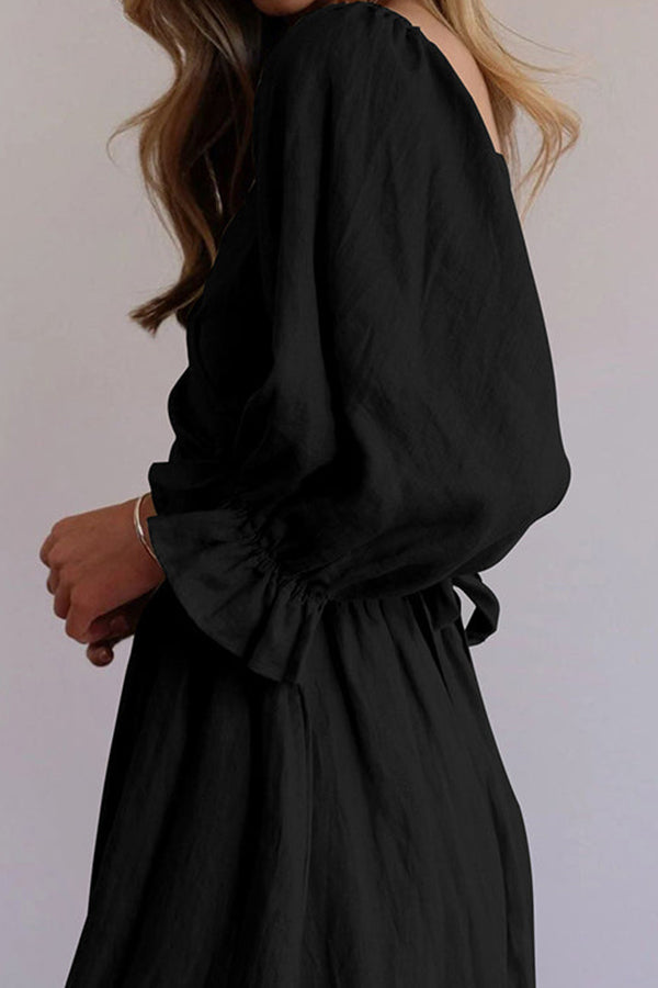 Sophisticated Dress with a Clean Classic Look