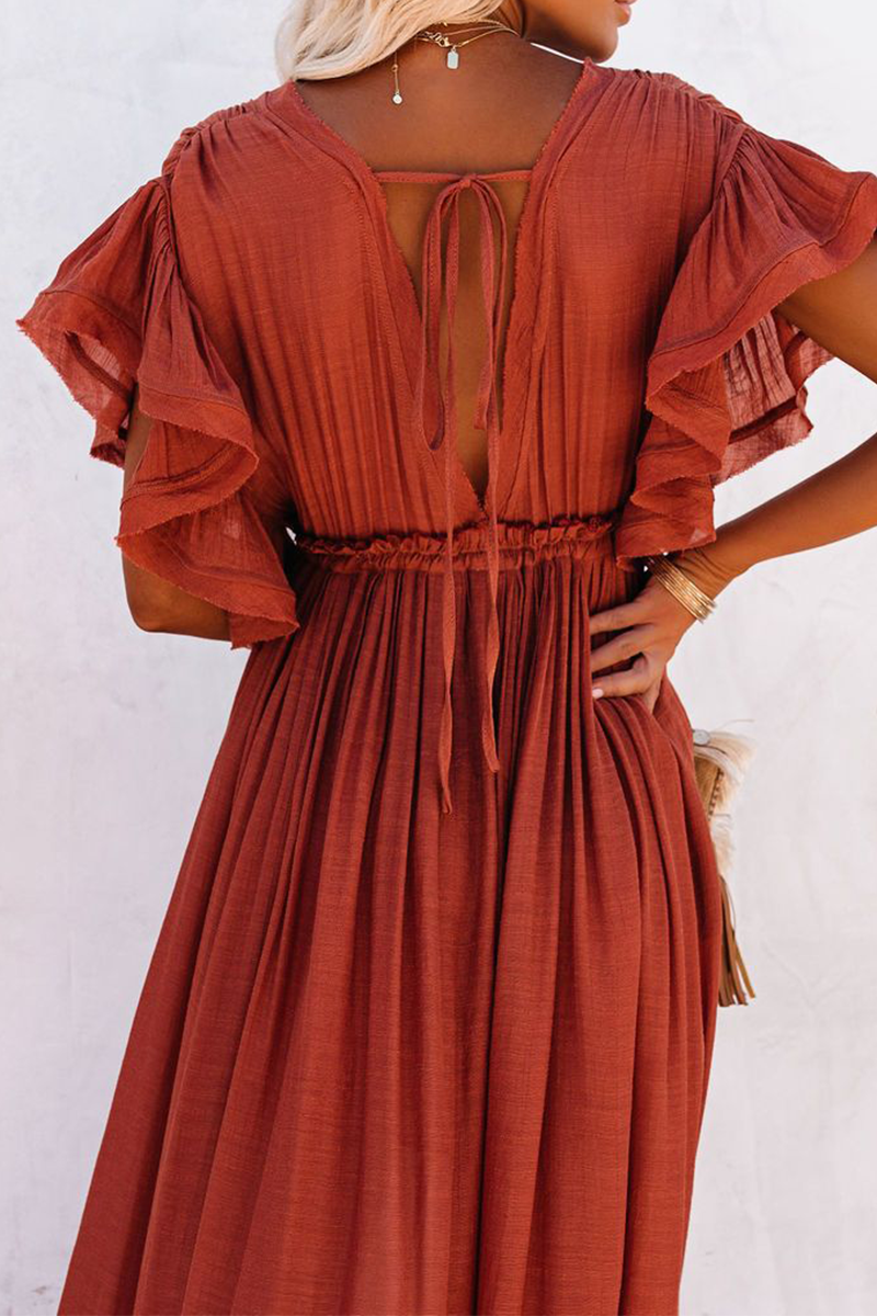 Effortlessly Elegant Dress with a Timeless Design