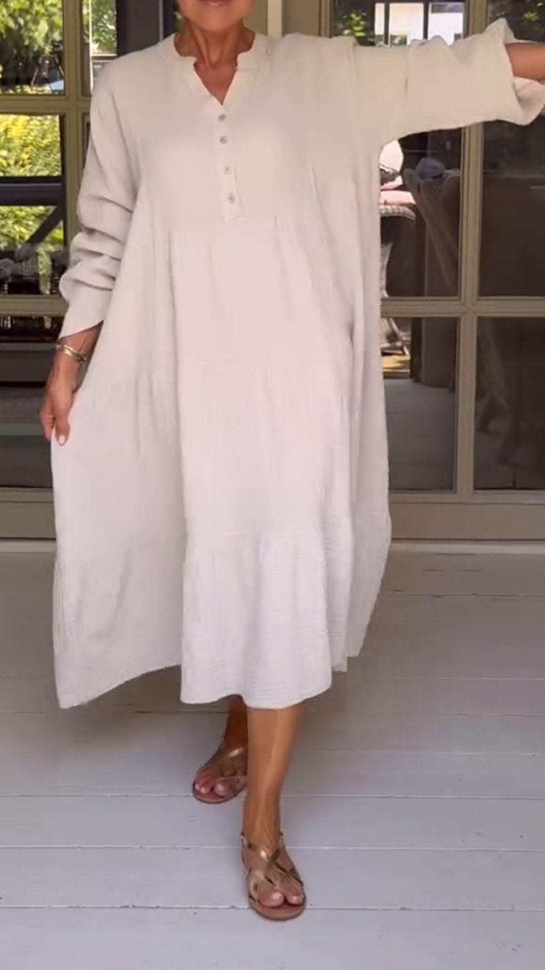 Gracefully Styled Dress for Any Occasion