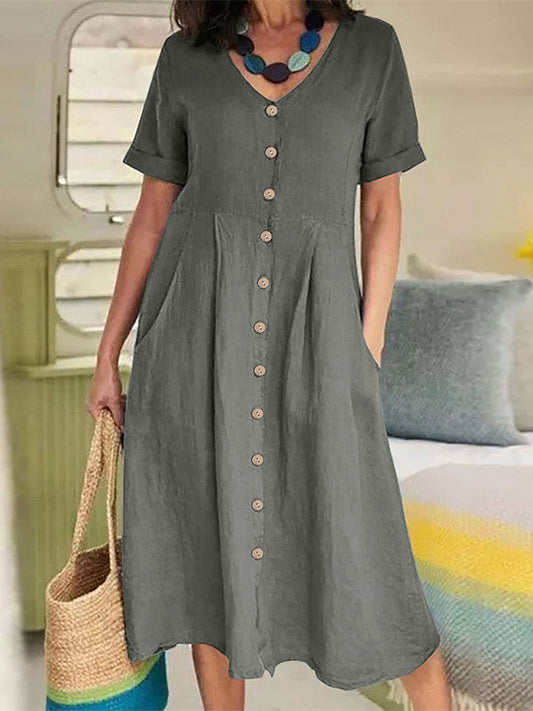 Well Tailored Dress with a Graceful Silhouette