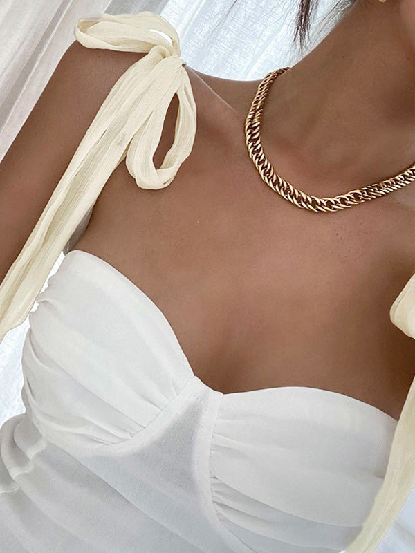Effortlessly Elegant Dress with a Timeless Design