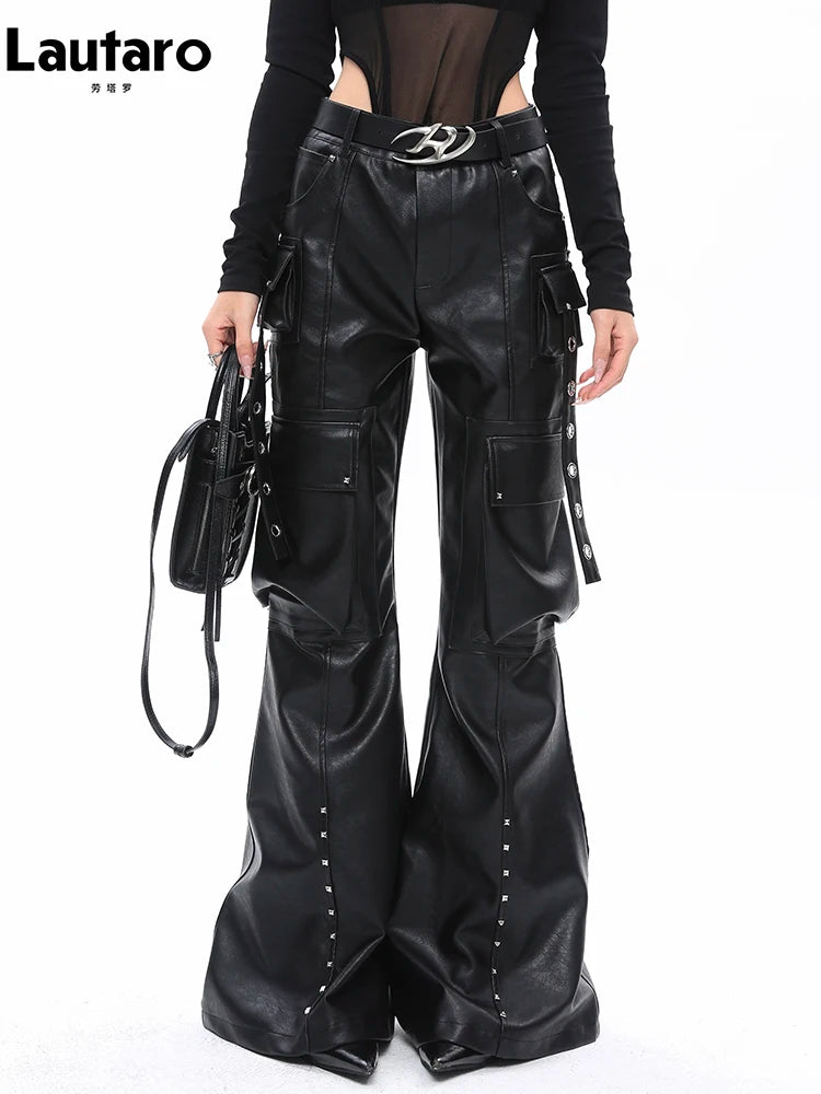 Effortlessly Elegant Pants with a Timeless Design
