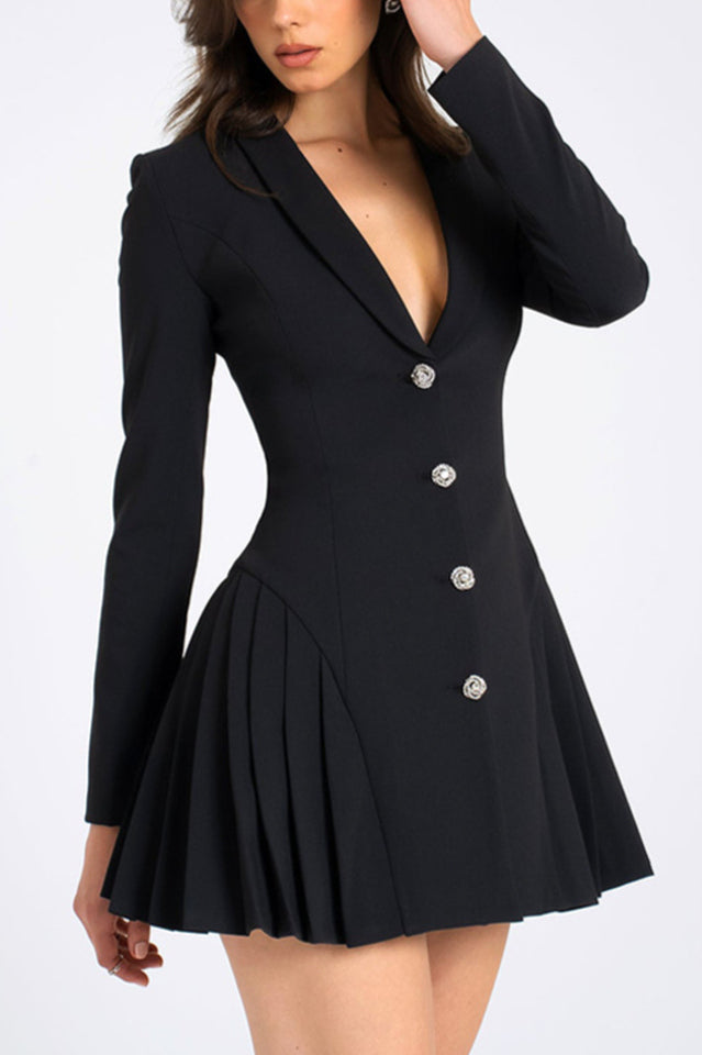 Gracefully Styled Dress for Any Occasion