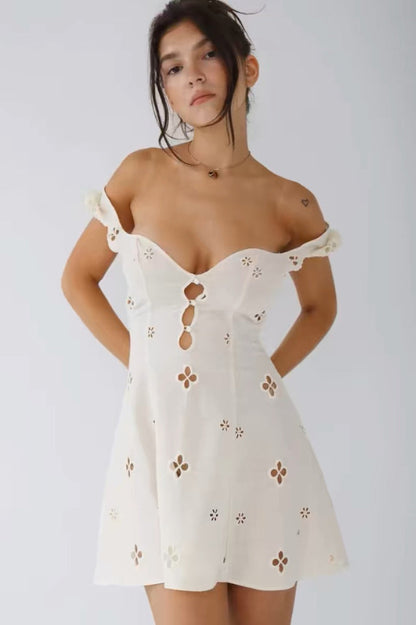 Beautifully Crafted Dress in a Classic Style