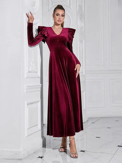 Beautifully Crafted Dress in a Classic Style