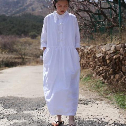 Sophisticated Dress with a Clean Classic Look