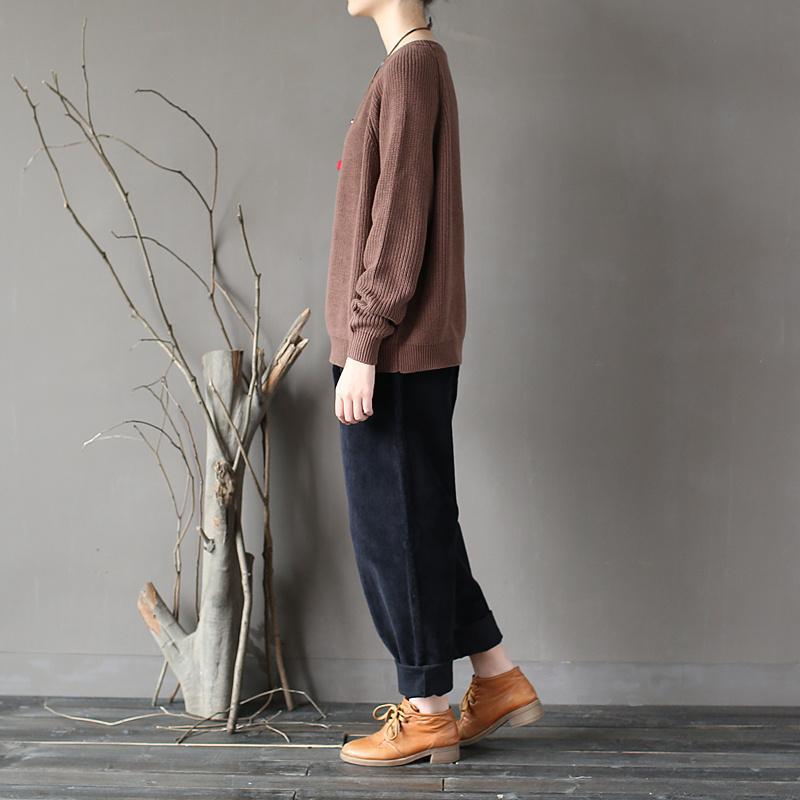 Well Tailored Sweater with a Graceful Silhouette