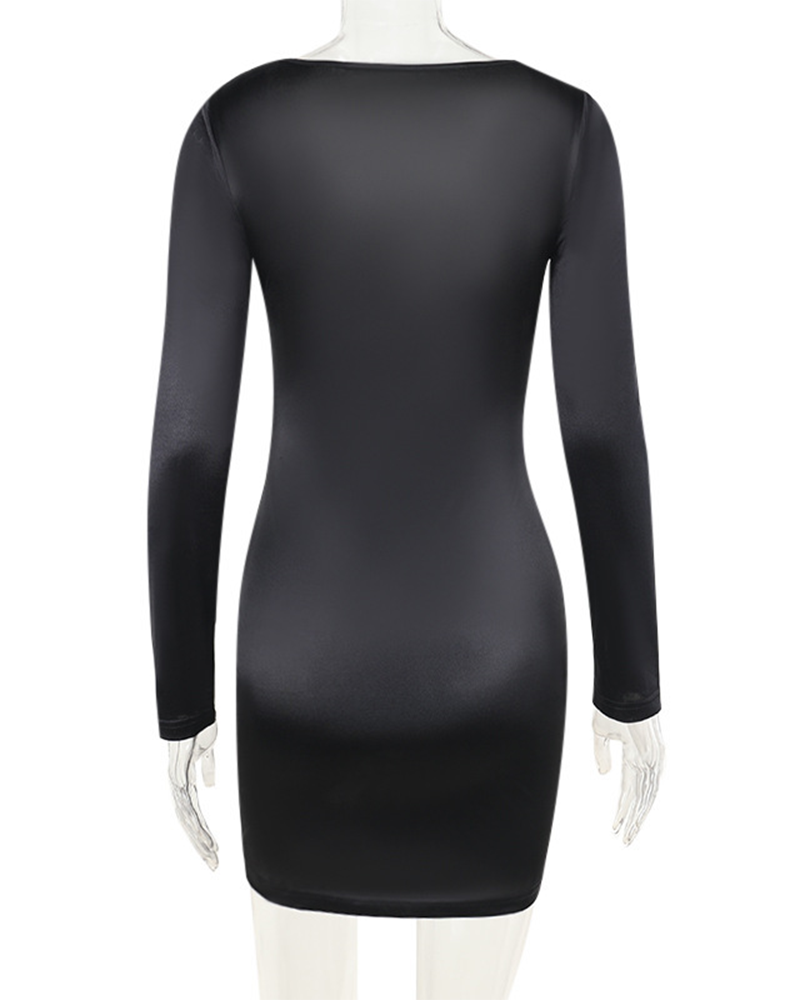 Beautifully Finished Dress in a Timeless Design