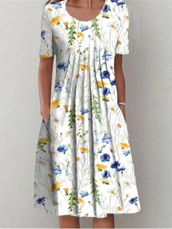 Beautifully Finished Dress in a Timeless Design