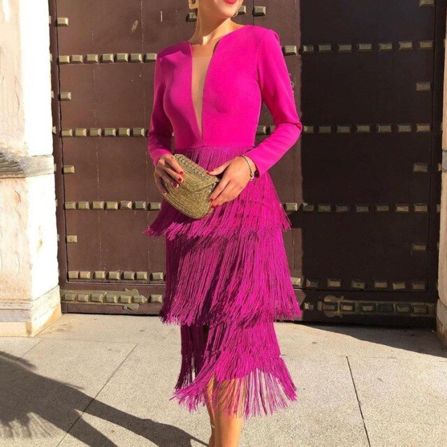 Well Tailored Dress with a Graceful Silhouette