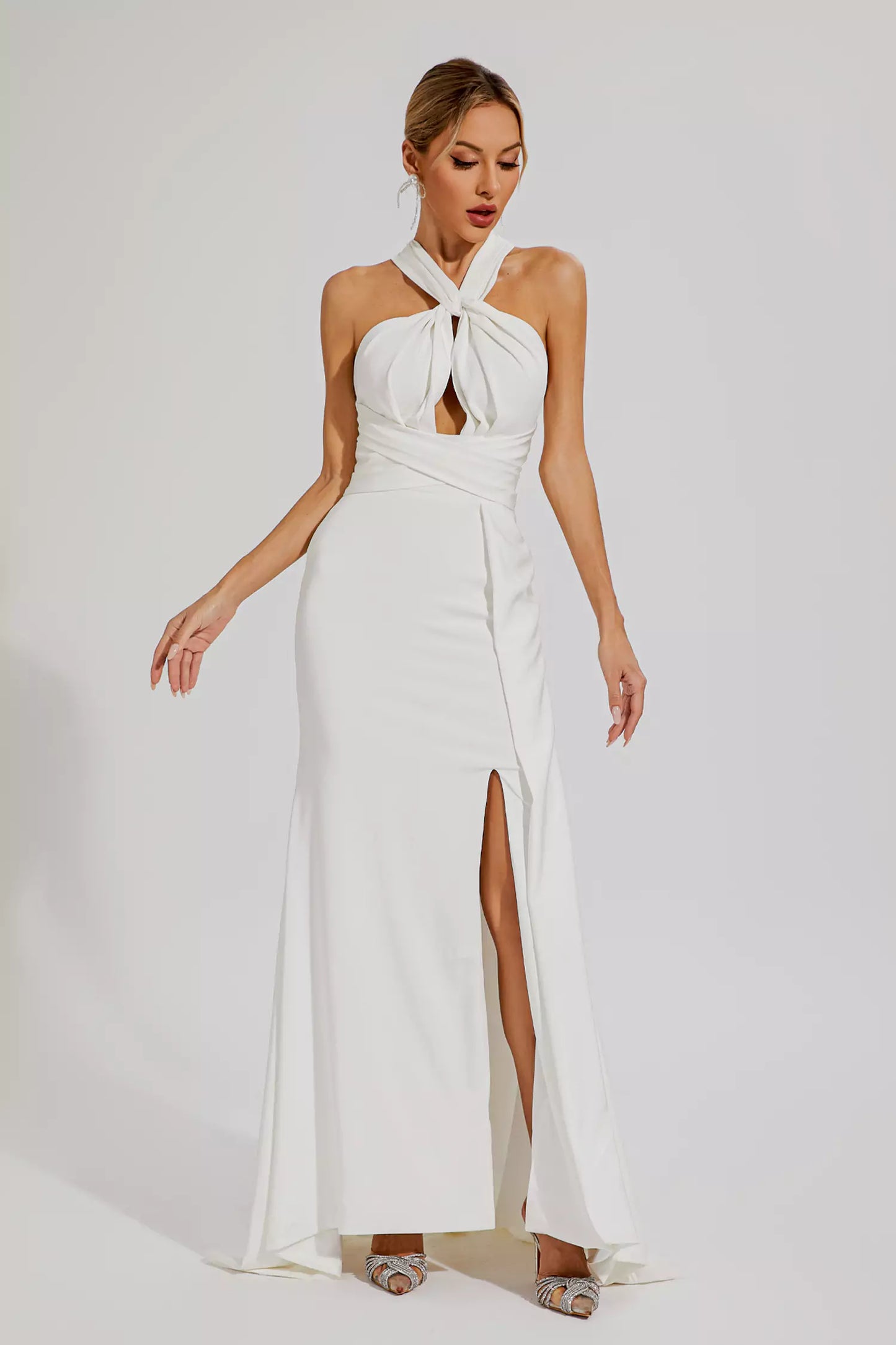 Beautifully Crafted Dress in a Classic Style