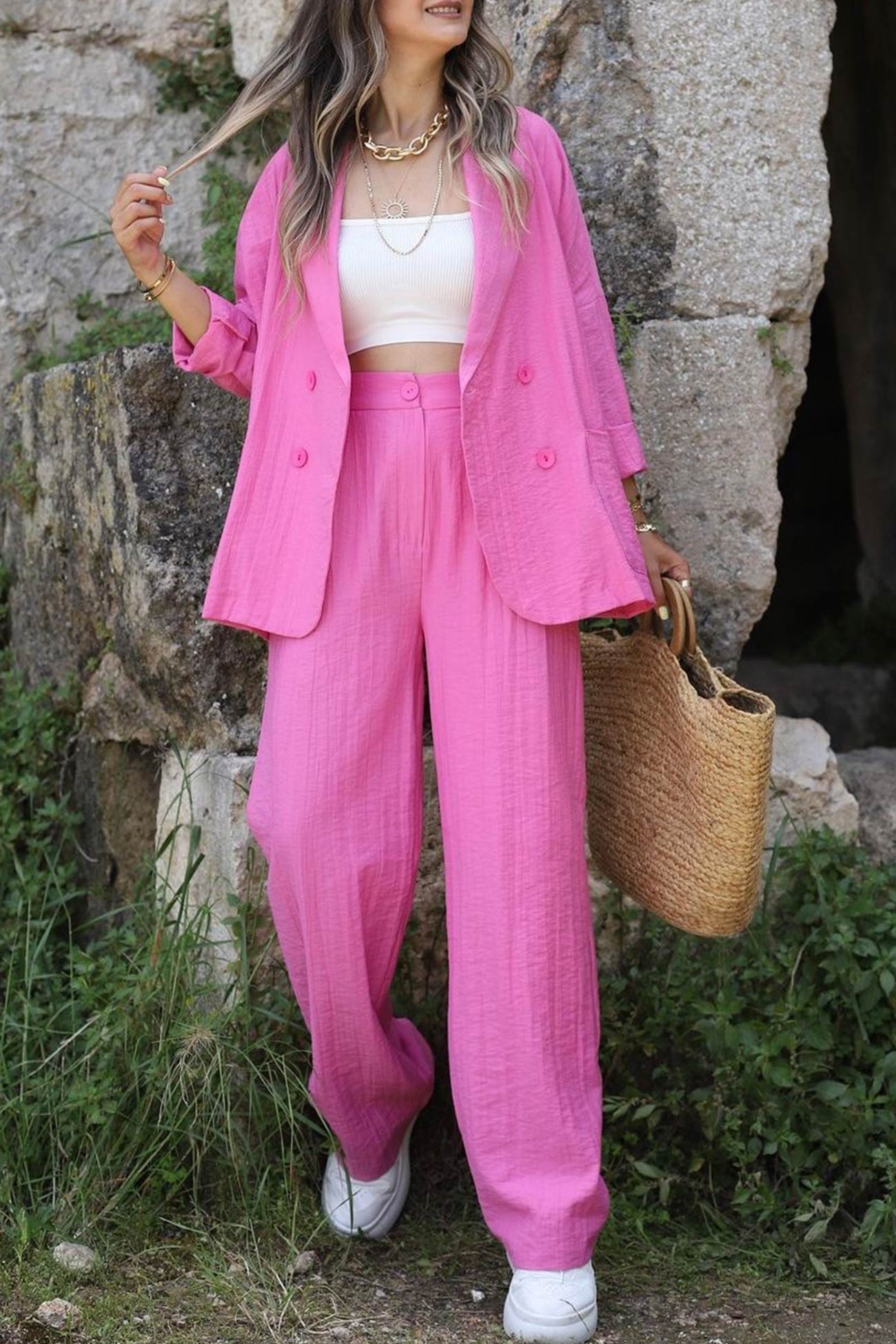 Gracefully Styled Pants for Any Occasion