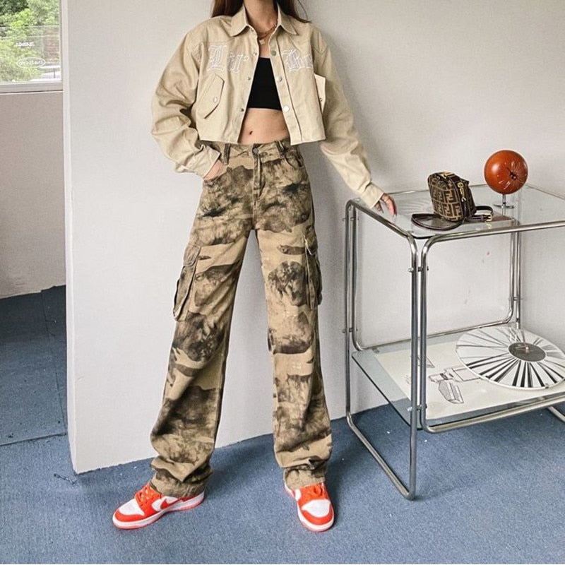 Classic Vintage Pants with a Flattering Fit