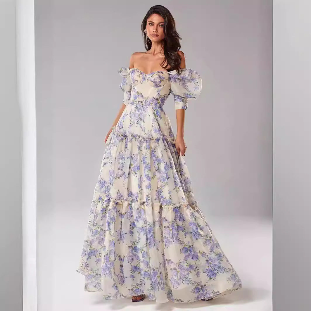 Well Tailored Dress with a Graceful Silhouette