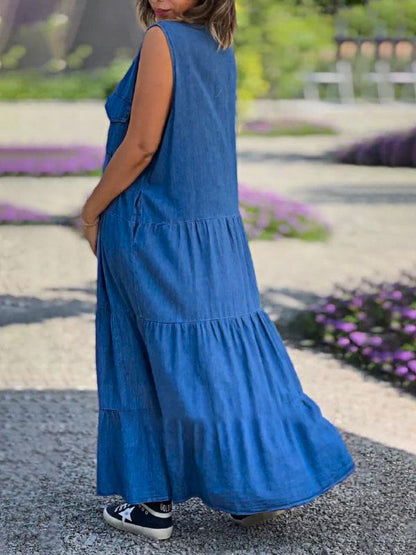 Sophisticated Dress with a Clean Classic Look