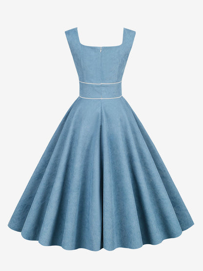 Classic Vintage Dress with a Flattering Fit