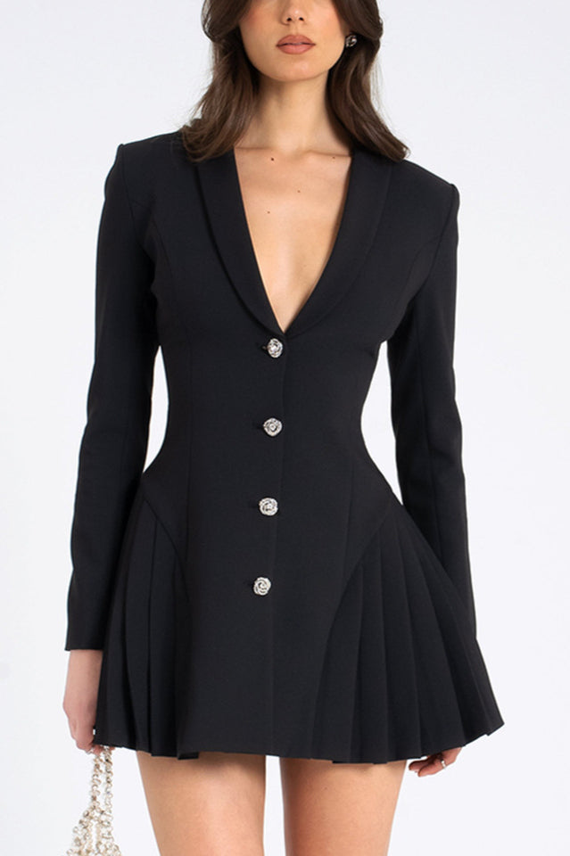 Gracefully Styled Dress for Any Occasion