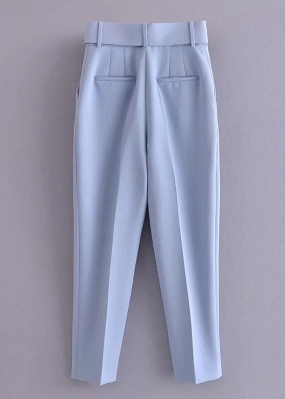 Gracefully Styled Pants for Any Occasion