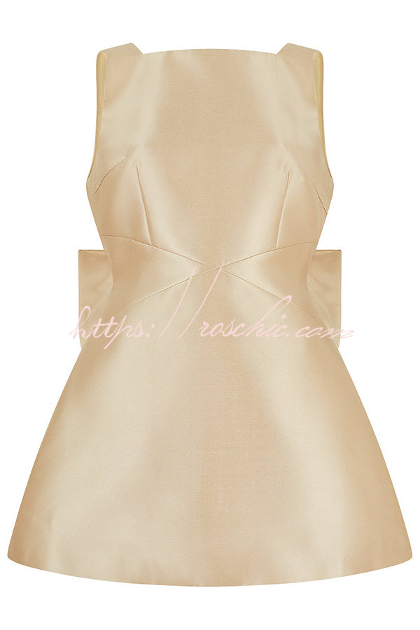 Classic Vintage & Enduringly Stylish Dress