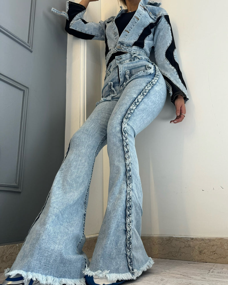 Effortlessly Elegant Pants with a Timeless Design