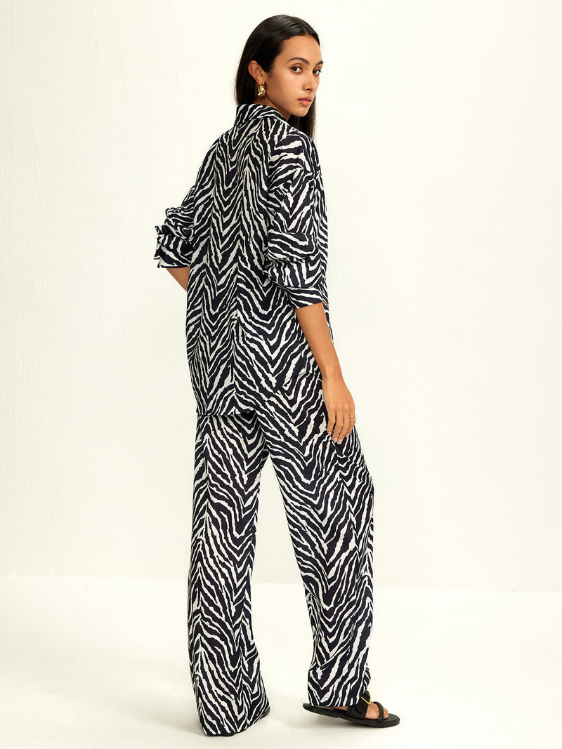 Gracefully Styled Pants for Any Occasion