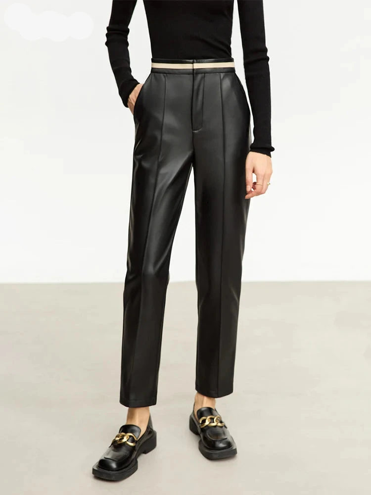 Beautifully Finished Pants in a Timeless Design