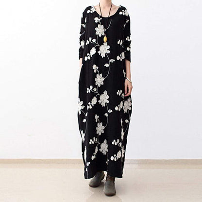 Classic Vintage Dress with a Flattering Fit