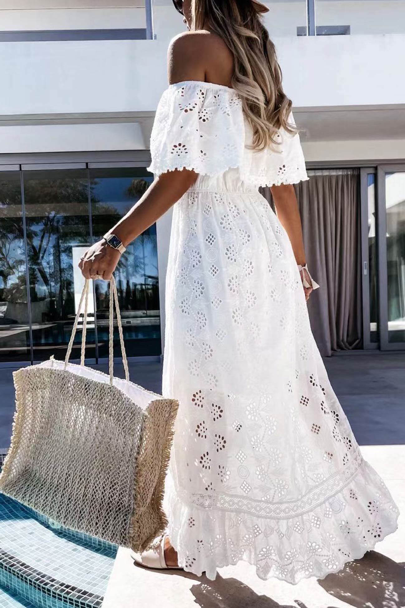 Sophisticated Dress with a Clean Classic Look