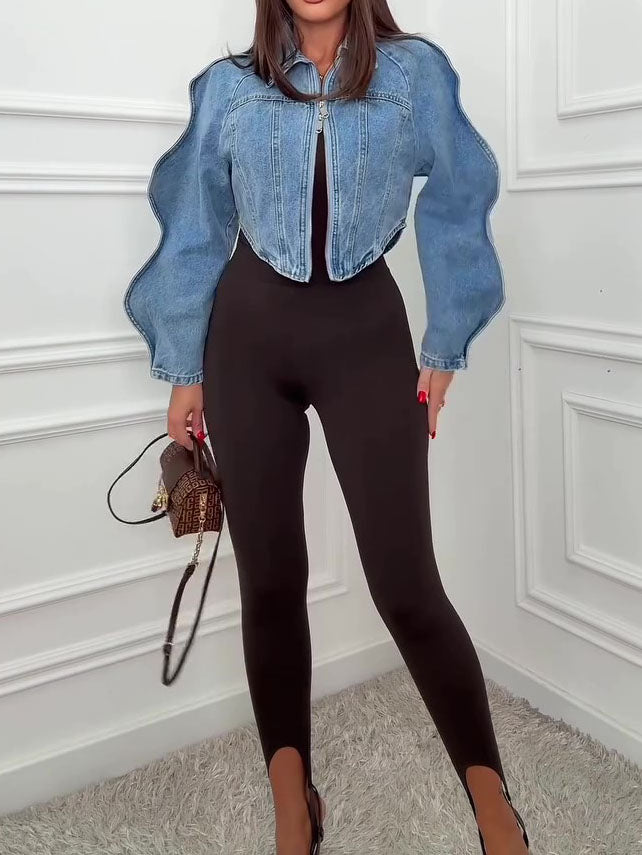 Effortlessly Elegant Jacket with a Timeless Design