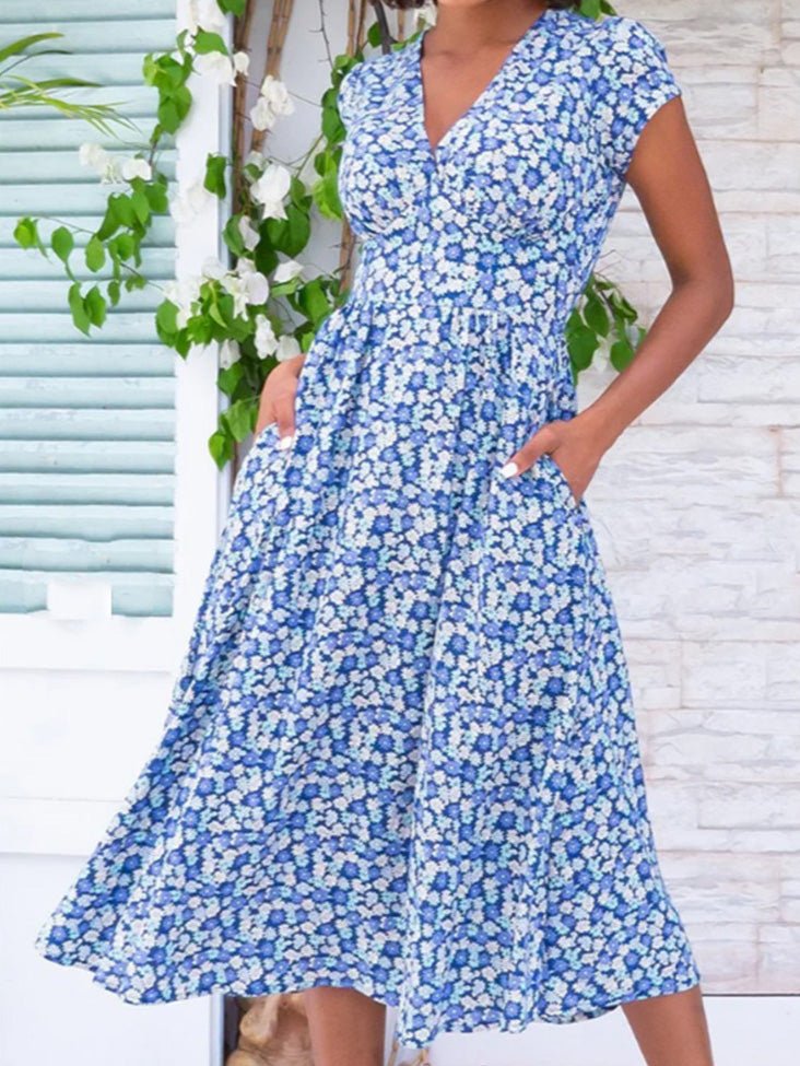 Classic Vintage Dress with a Flattering Fit